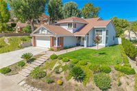28655 Greenwood Pl, Castaic, CA 91384