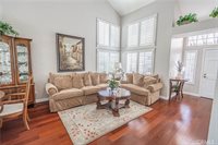 28655 Greenwood Pl, Castaic, CA 91384