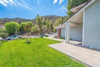 28655 Greenwood Pl, Castaic, CA 91384