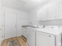 1212 West Willow Run Dr South, Murray, UT 84123