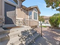 1212 West Willow Run Dr South, Murray, UT 84123