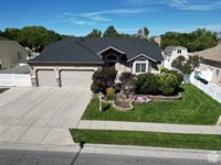 1212 West Willow Run Dr South, Murray, UT 84123