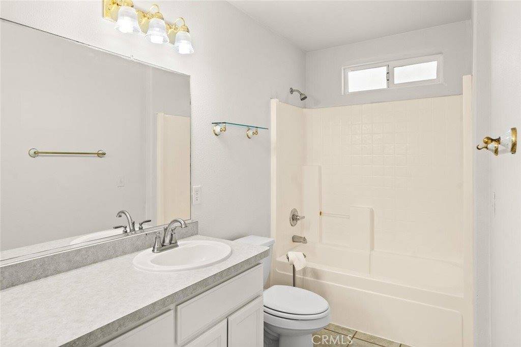 330 Houghton, Corning, CA 96021