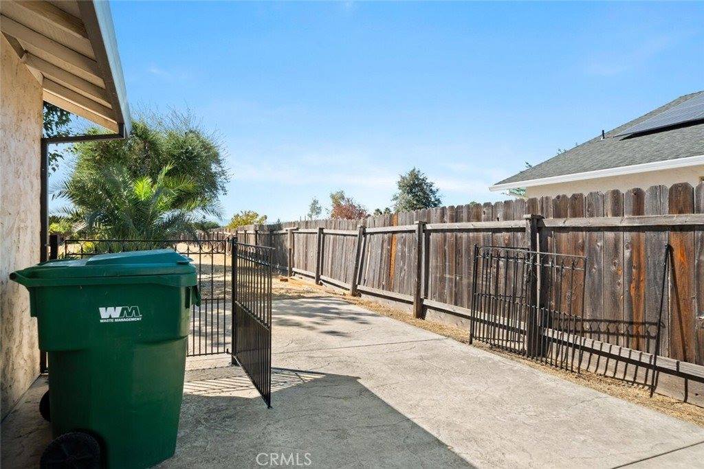 330 Houghton, Corning, CA 96021