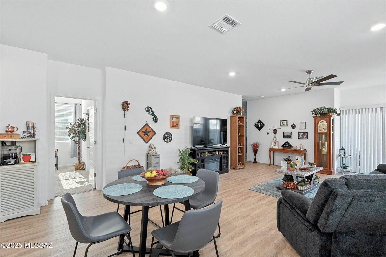 10472 West Thetford Lane, Marana, AZ 85653