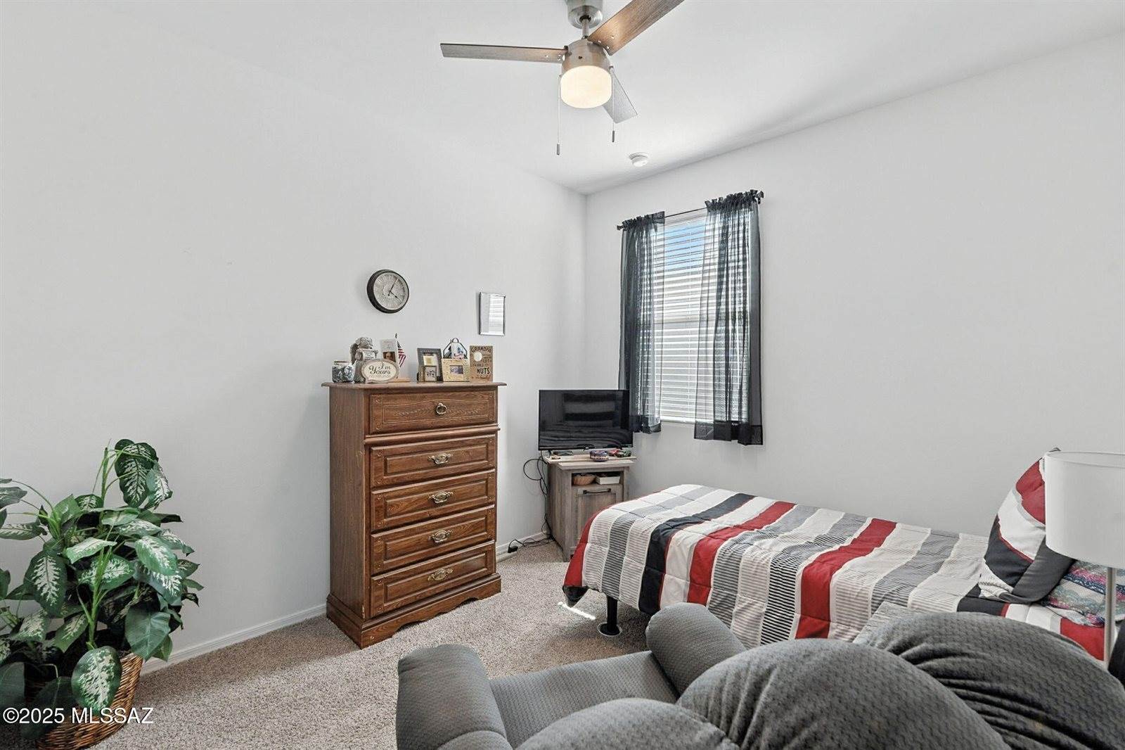 10472 West Thetford Lane, Marana, AZ 85653