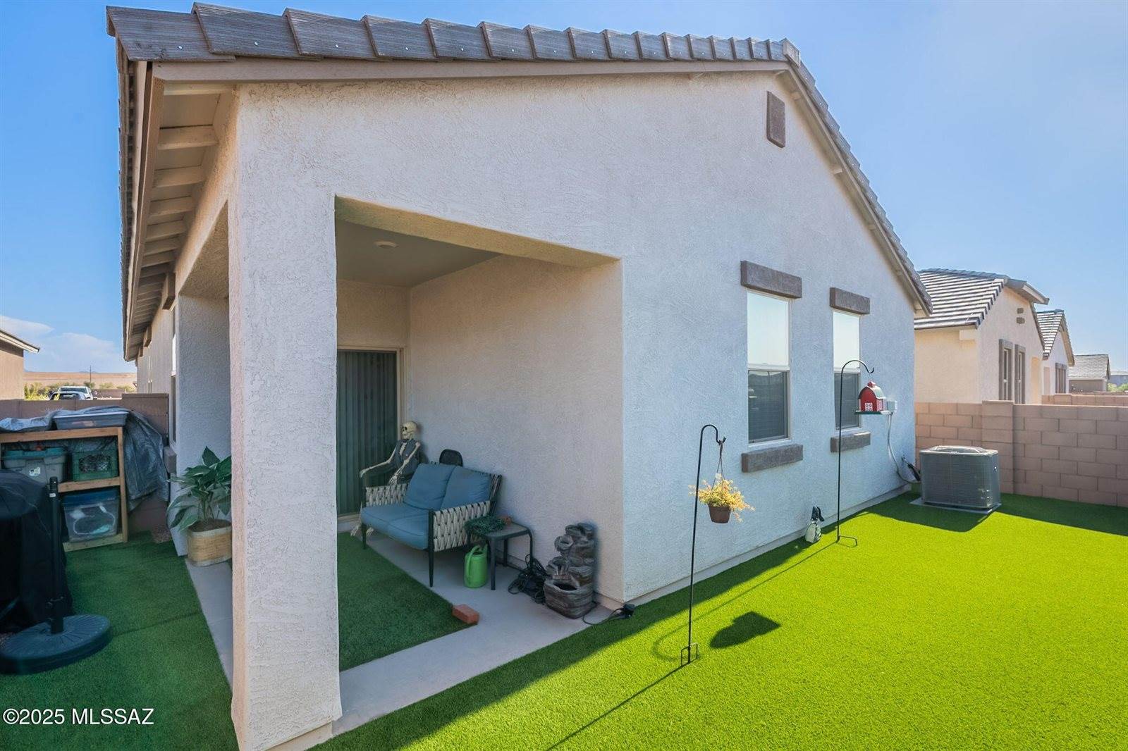 10472 West Thetford Lane, Marana, AZ 85653