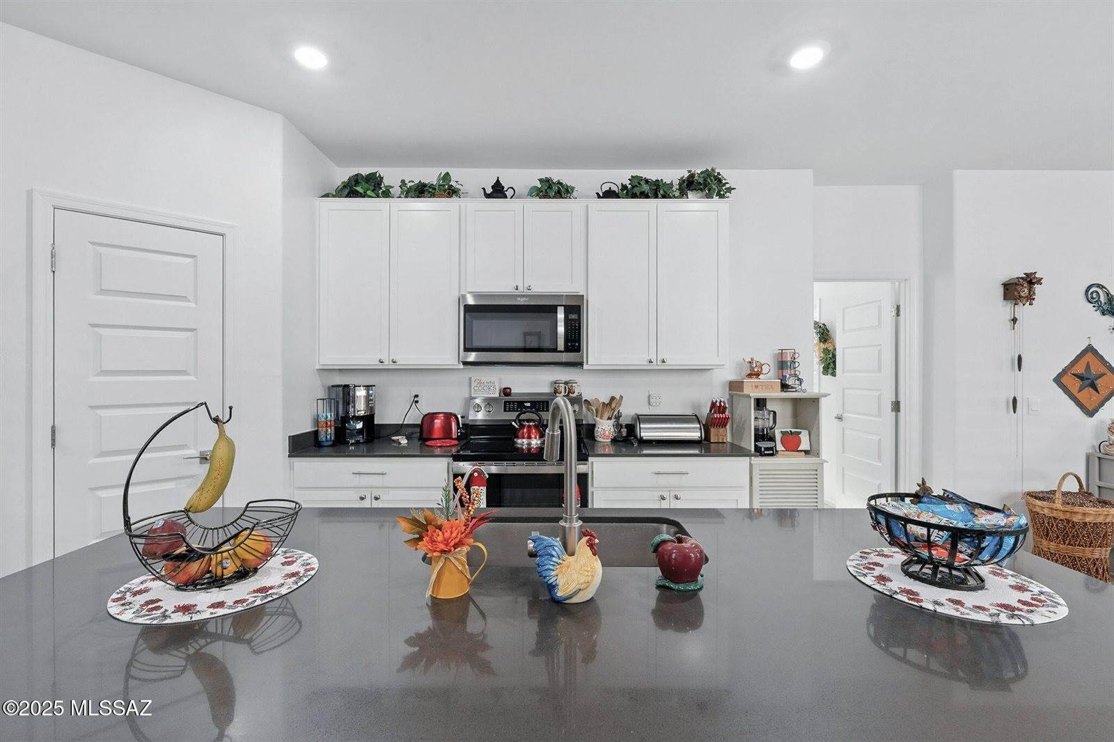 10472 West Thetford Lane, Marana, AZ 85653