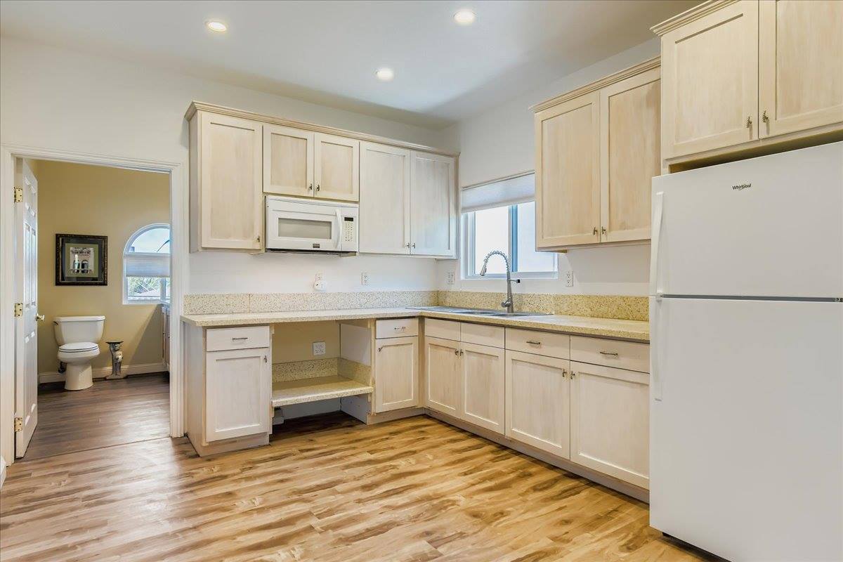 2045 Goshawk Street, San Diego, CA 92123