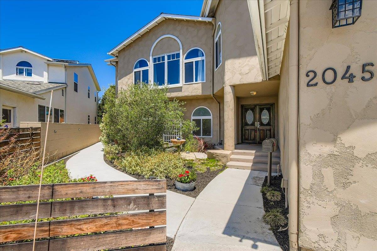 2045 Goshawk Street, San Diego, CA 92123