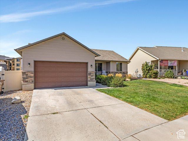 8242 North Gullane Rd, Eagle Mountain, UT 84005