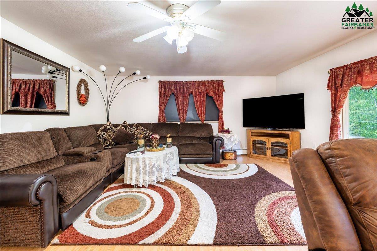 921 Old Steese Highway N, fairbanks, AK 99712