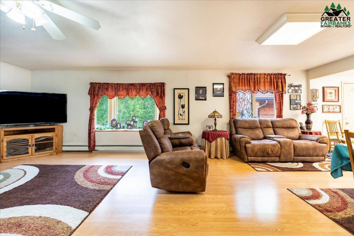 921 Old Steese Highway N, fairbanks, AK 99712