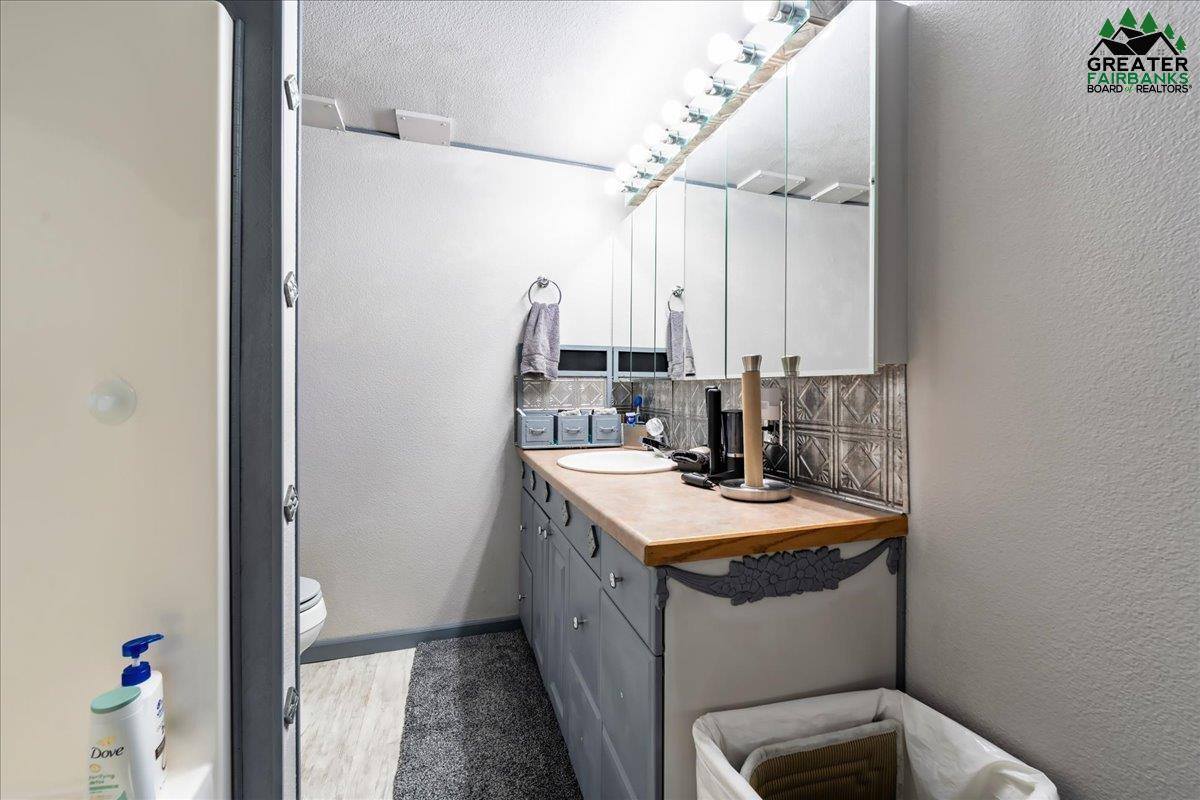 921 Old Steese Highway N, fairbanks, AK 99712