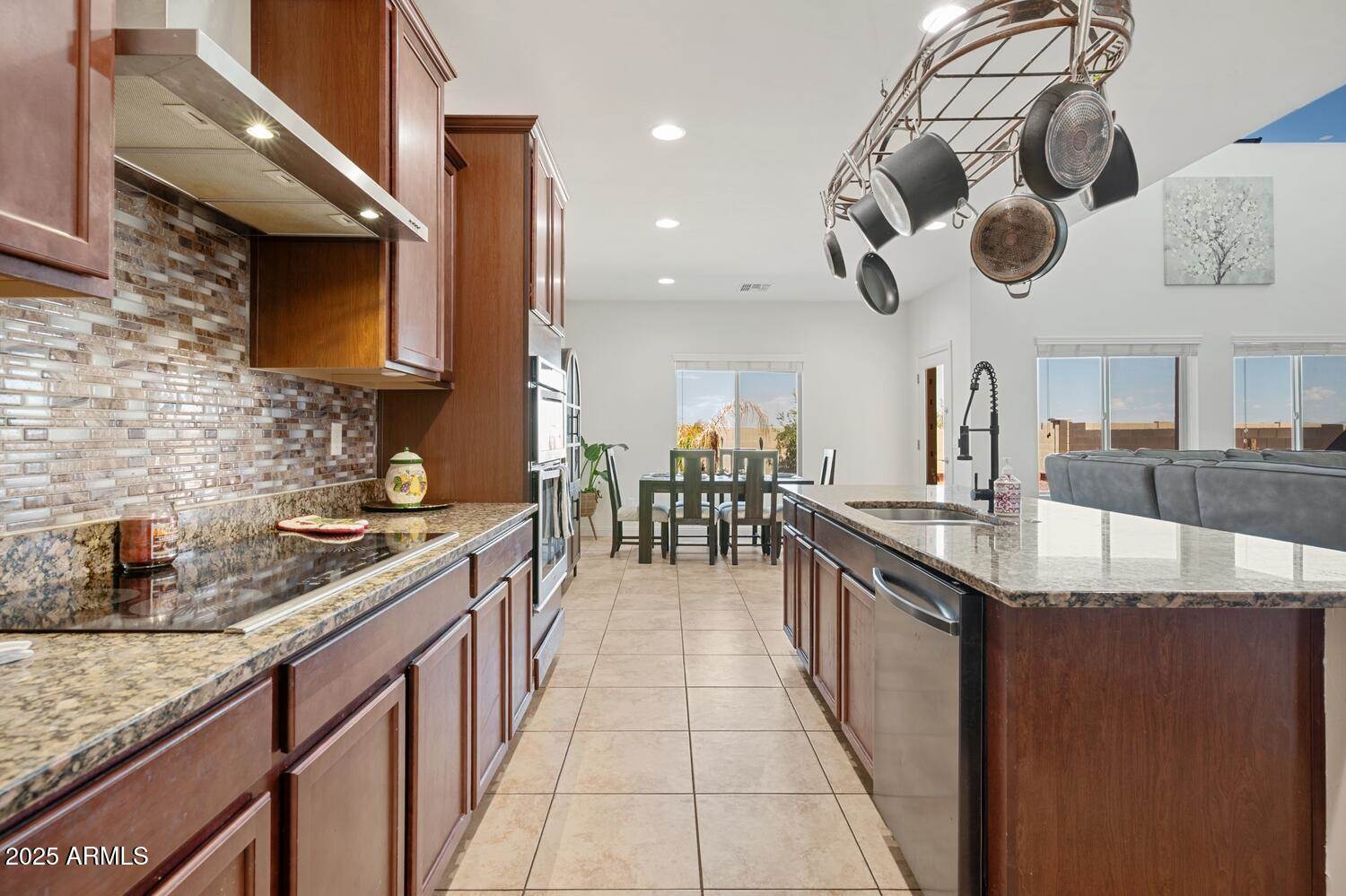 21364 East Patriot Lane, Red Rock, AZ 85145