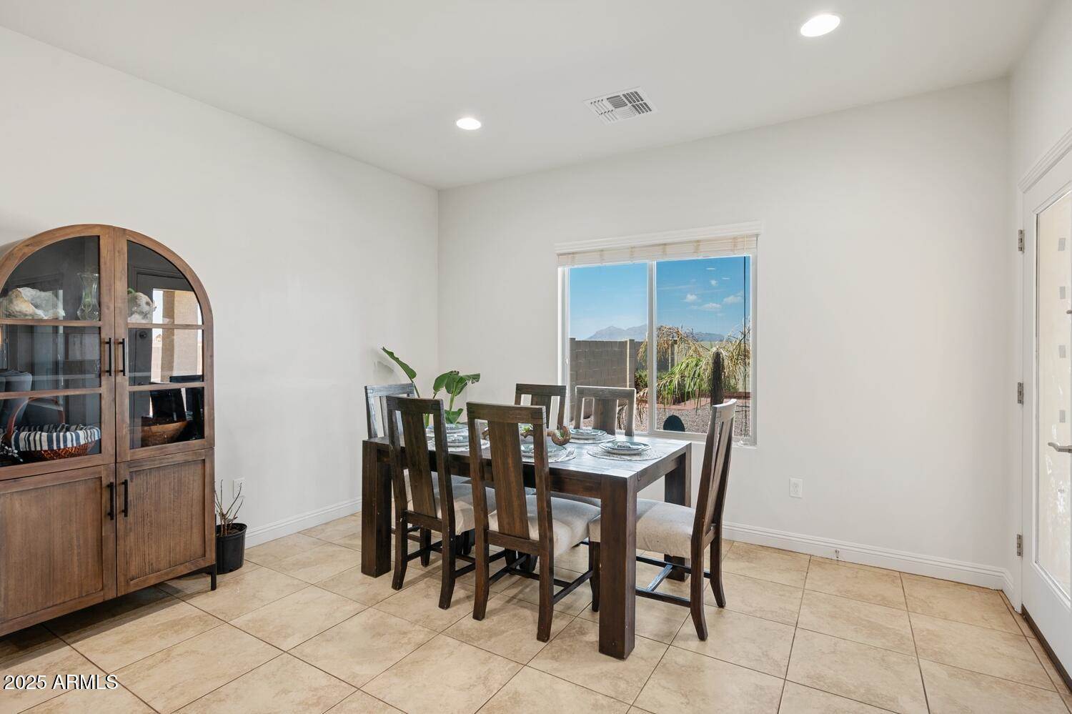 21364 East Patriot Lane, Red Rock, AZ 85145