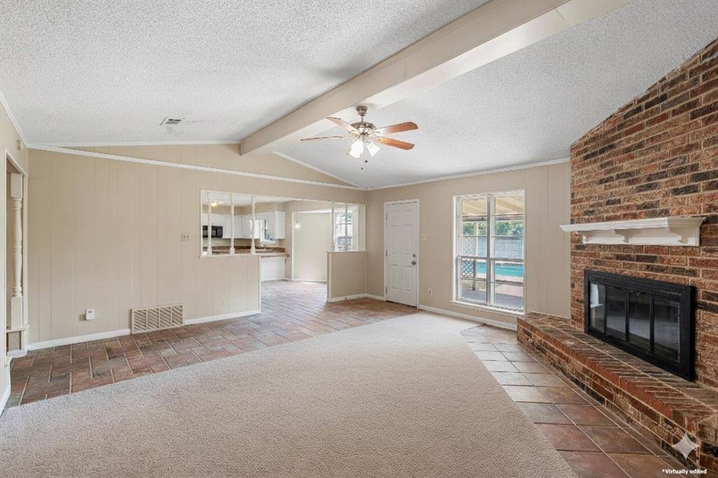 309 Crescent Drive, Hewitt, TX 76643