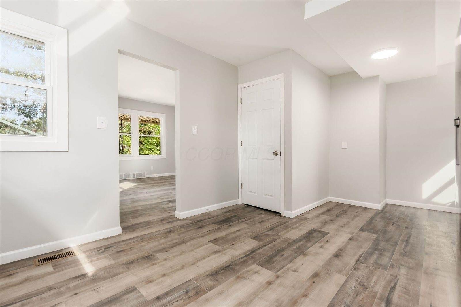 1741 East Dunedin Road, Columbus, OH 43224