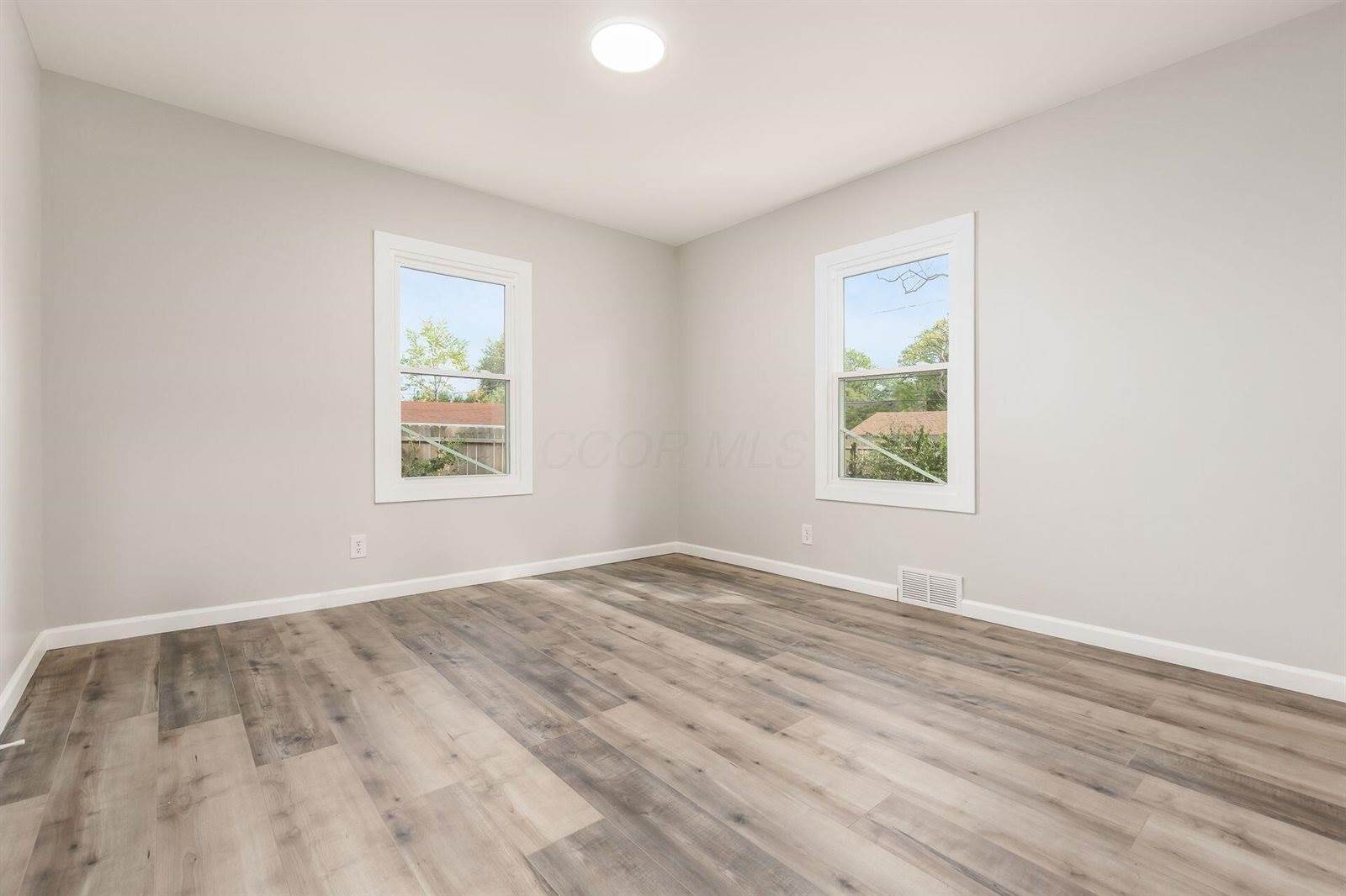 1741 East Dunedin Road, Columbus, OH 43224