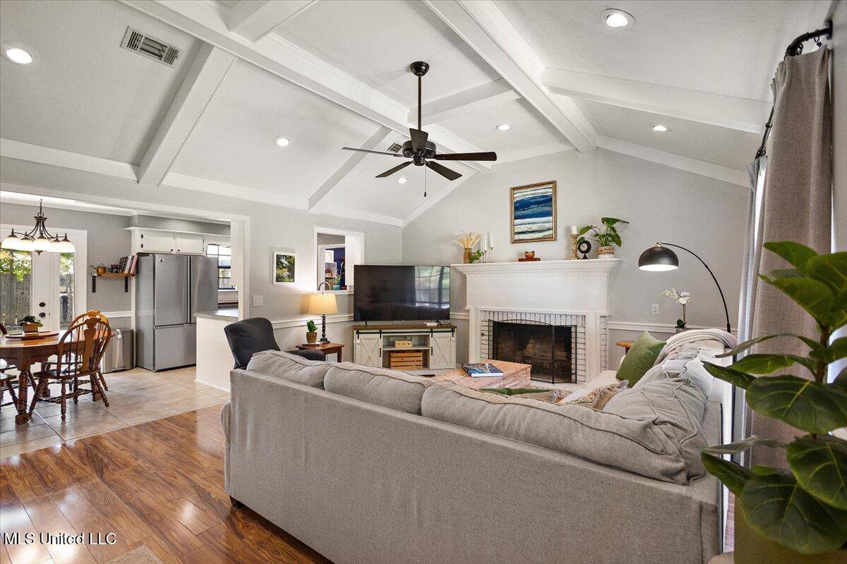 103 Casa Urbano Drive, Clinton, MS 39056