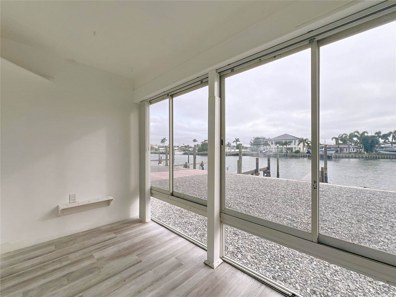 11705 3RD Street East, #4, Treasure Island, FL 33706