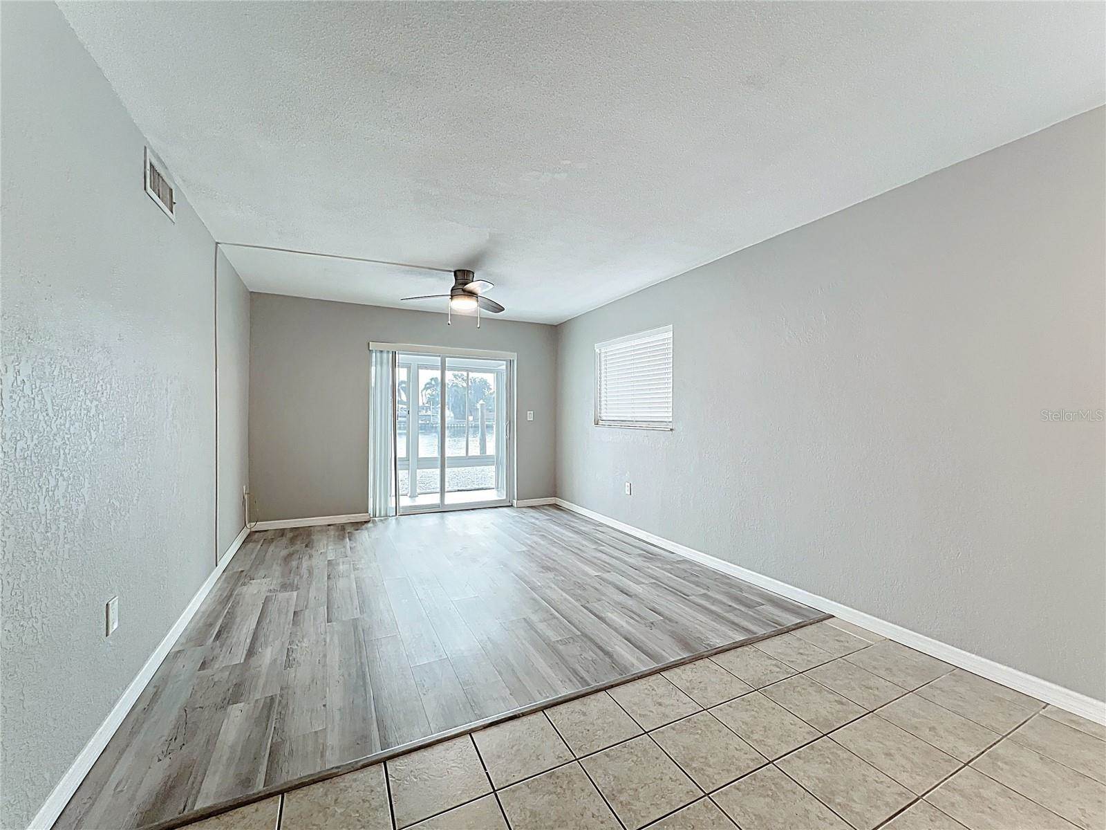 11705 3RD Street East, #4, Treasure Island, FL 33706