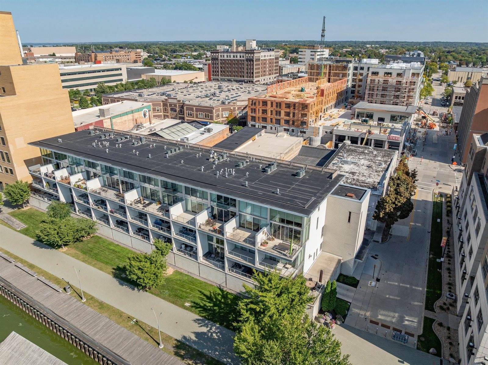 101 Cherry Street, Green Bay, WI 54301