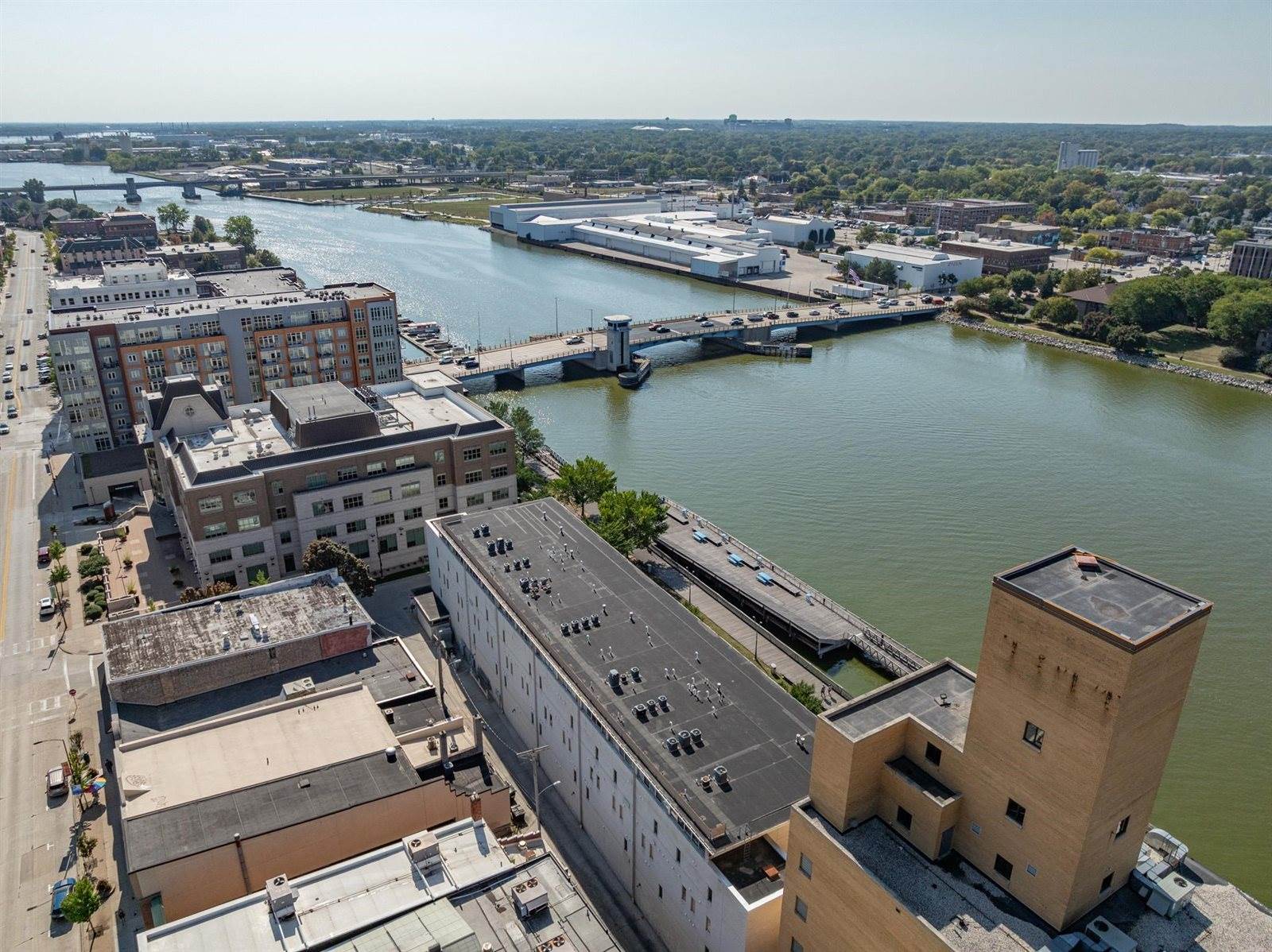 101 Cherry Street, Green Bay, WI 54301