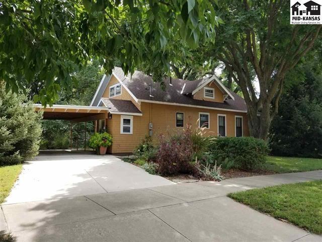 430 North Washington St, Lindsborg, KS 67456