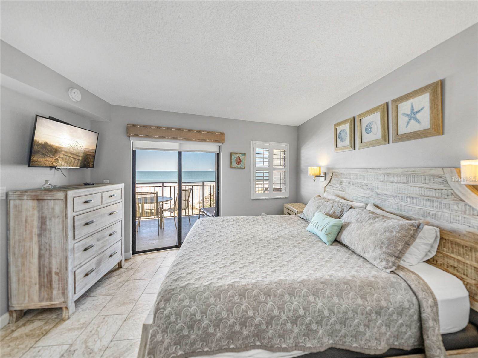 4000 Gulf Boulevard, Saint Petersburg, FL 33706