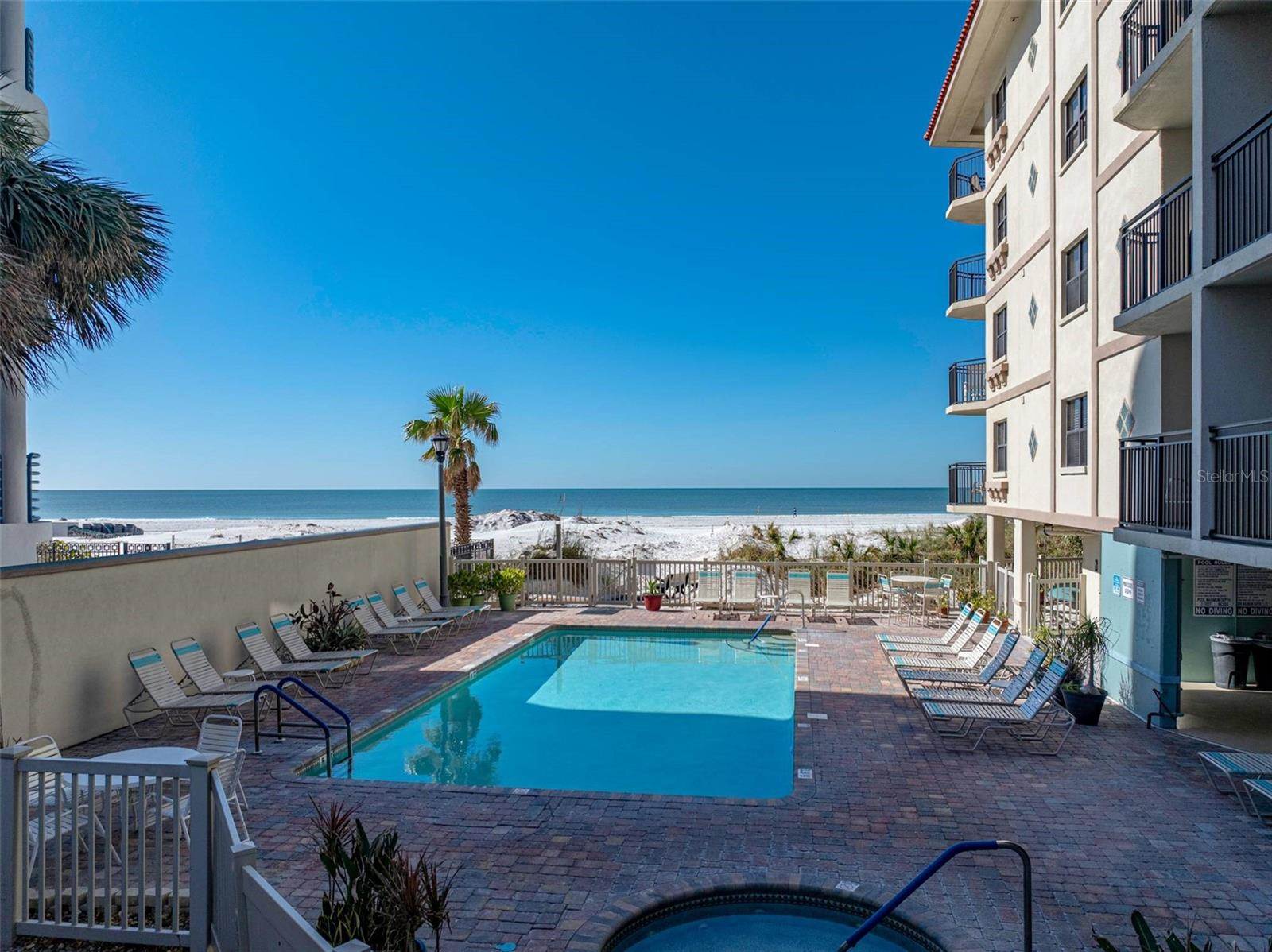 4000 Gulf Boulevard, Saint Petersburg, FL 33706