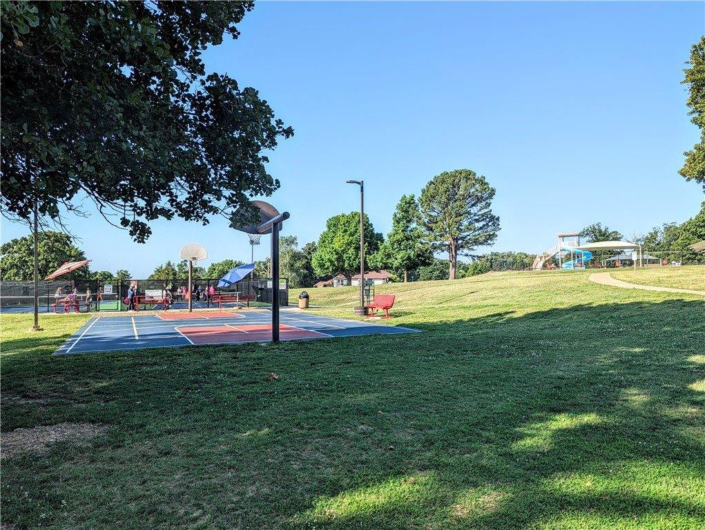 9 Lunsford Lane, Bella Vista, AR 72714