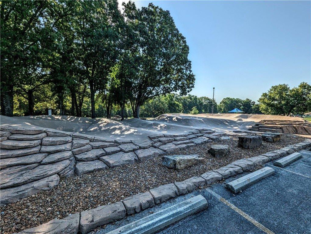 9 Lunsford Lane, Bella Vista, AR 72714