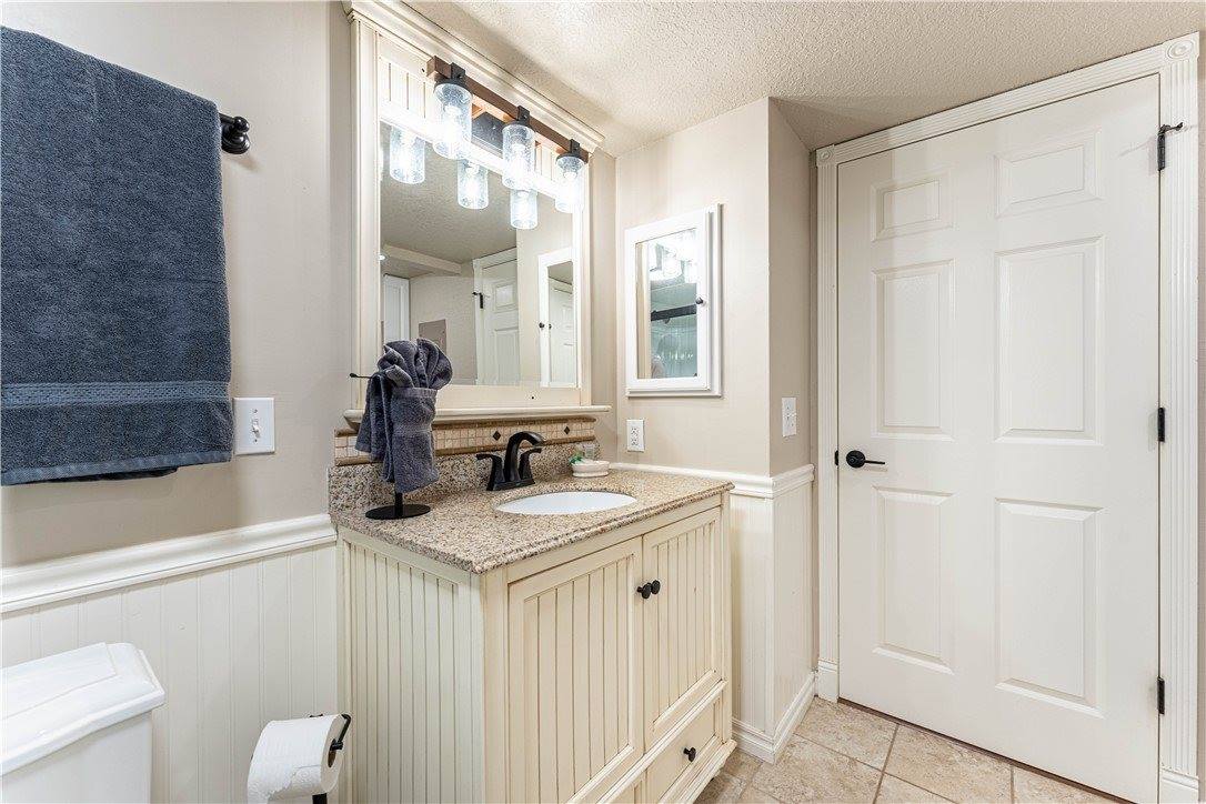 9 Lunsford Lane, Bella Vista, AR 72714