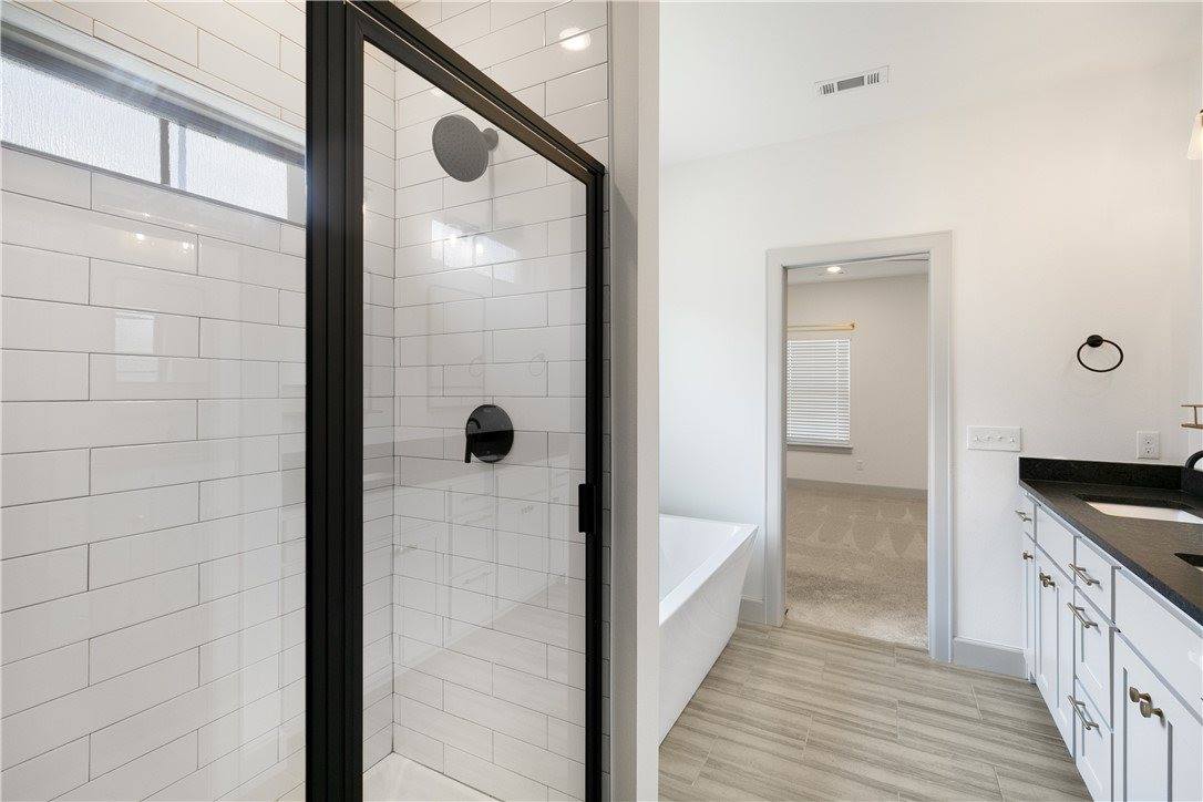 1001 Laux Lane, Pea Ridge, AR 72751