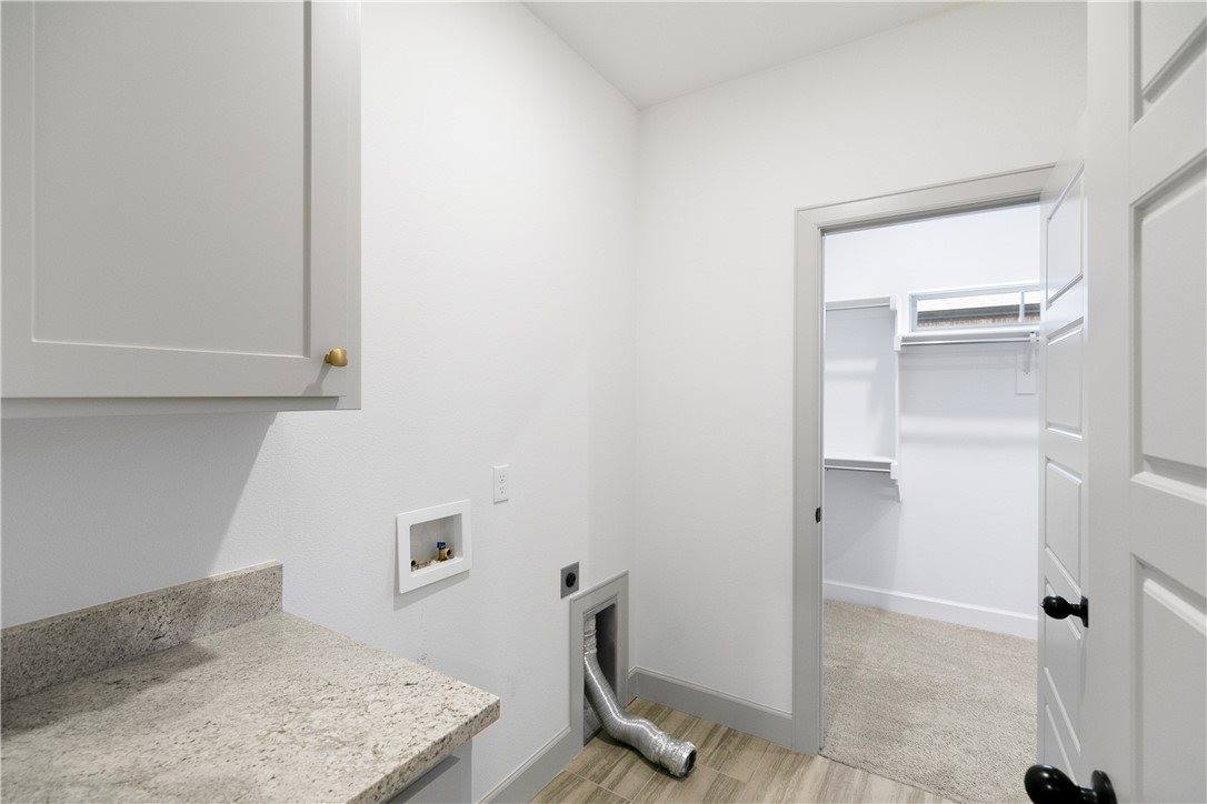 1001 Laux Lane, Pea Ridge, AR 72751