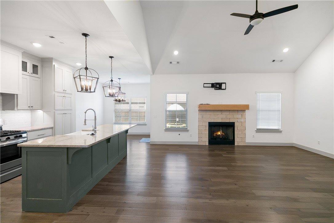 1001 Laux Lane, Pea Ridge, AR 72751