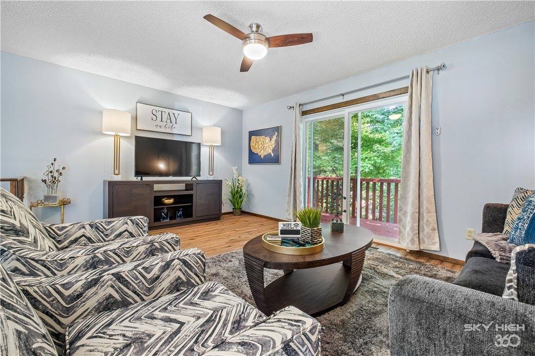 9 August Lane, Bella Vista, AR 72715