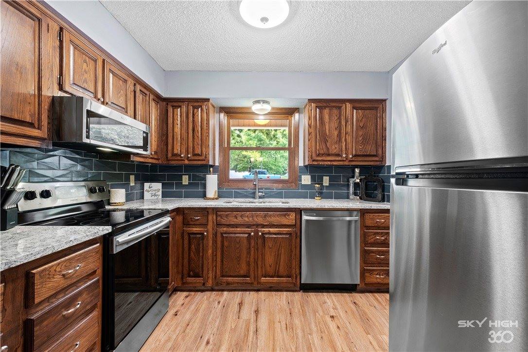 9 August Lane, Bella Vista, AR 72715