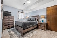 9 August Lane, Bella Vista, AR 72715