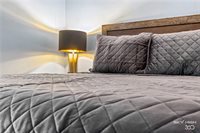 9 August Lane, Bella Vista, AR 72715