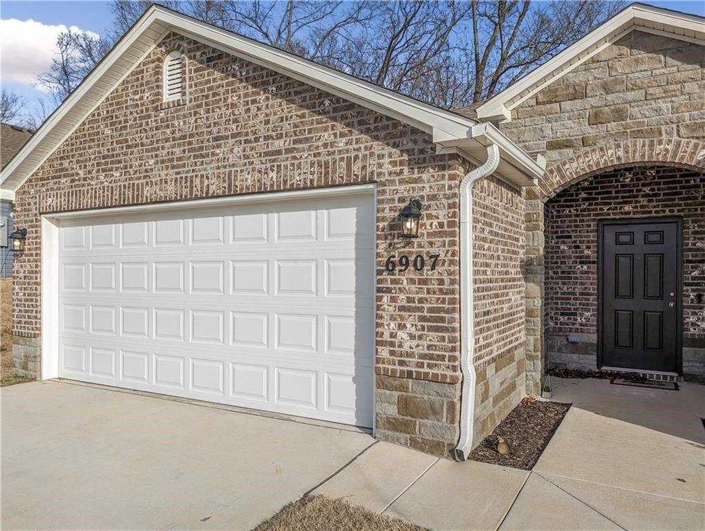 6907 SW Chestnut Hill Road, Bentonville, AR 72713