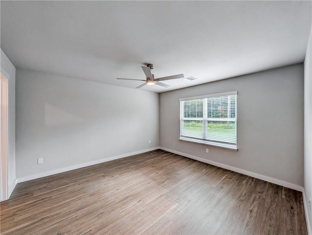 6400 & 6402 Kathleen Street, Bentonville, AR 72713