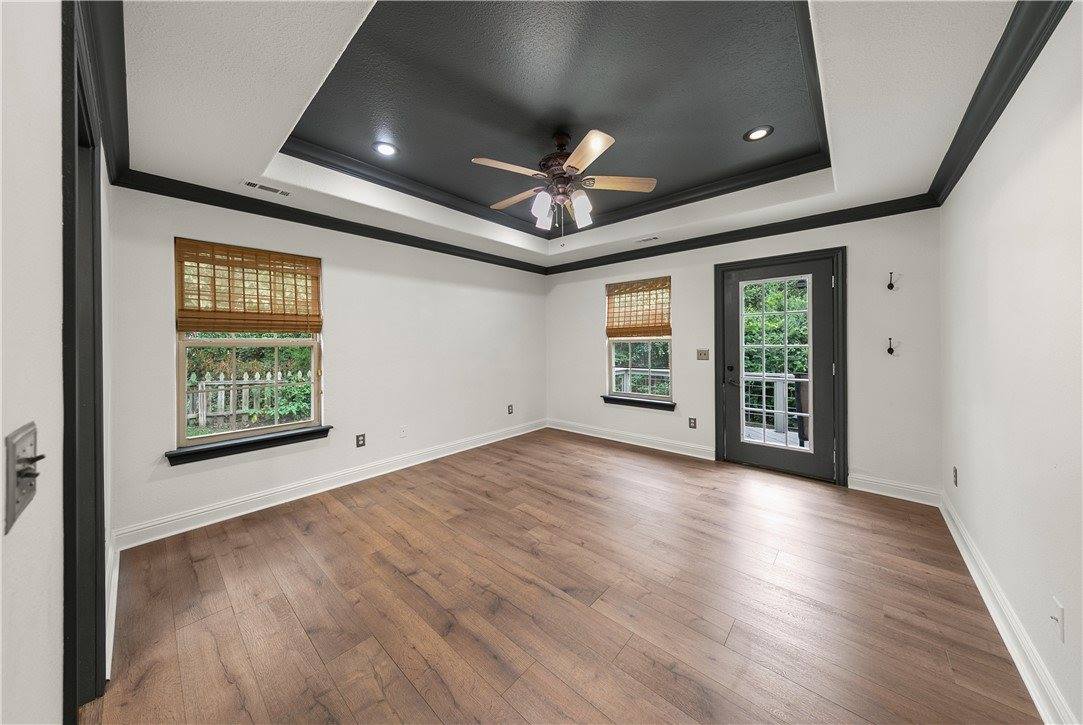 3 Rhonda Lane, Bella Vista, AR 72715