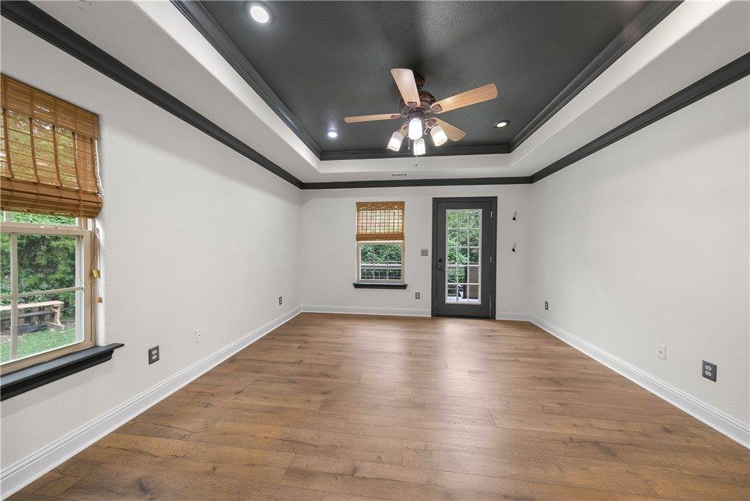 3 Rhonda Lane, Bella Vista, AR 72715