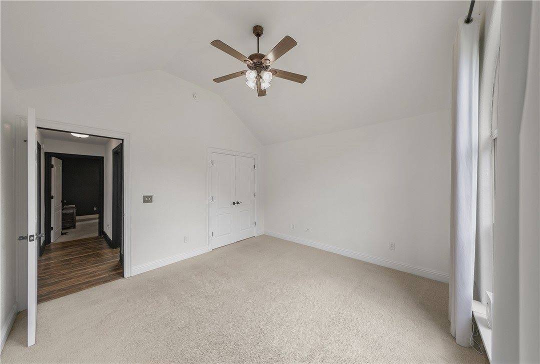 3 Rhonda Lane, Bella Vista, AR 72715