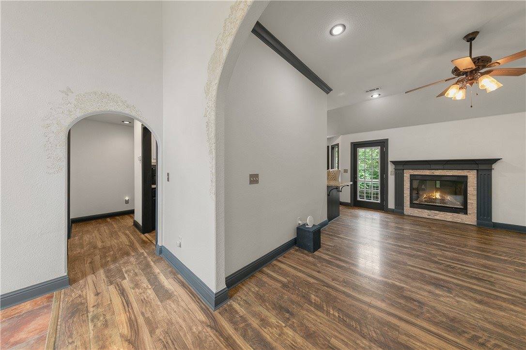 3 Rhonda Lane, Bella Vista, AR 72715