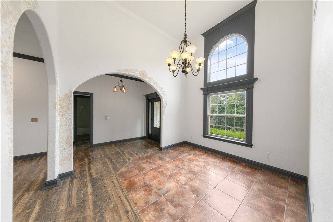 3 Rhonda Lane, Bella Vista, AR 72715