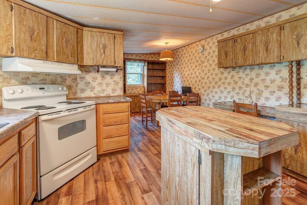 206 Mountain View Road, Asheville, NC 28805