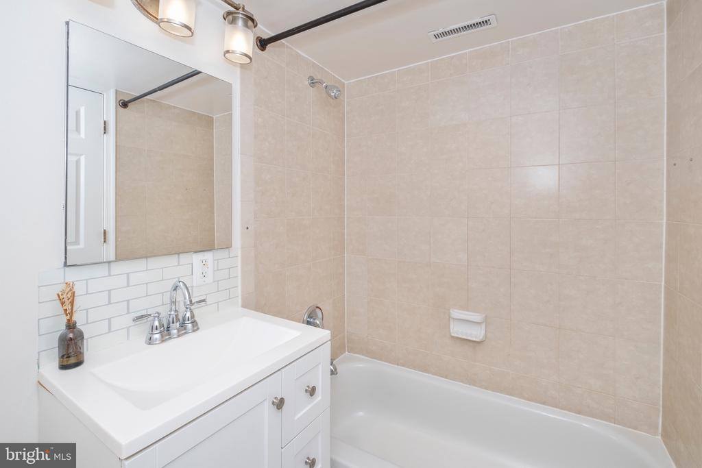 7512 Hawthorne Street, Hyattsville, MD 20785